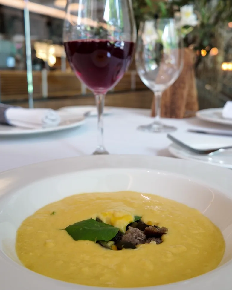 Crema de elote con huitlacoche
